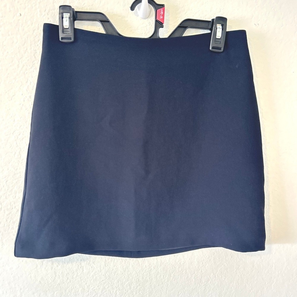 Wilfred Aritzia Black Minimalist Chic Crepe Mini Skirt A-Line Workwear Size 4